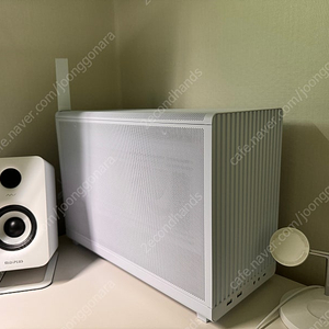 고성능 게이밍 & 작업용 화이트 PC 9700x 64GB