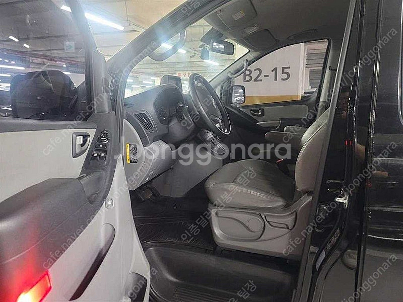 스타렉스 5밴 중고차 그랜드 스타렉스 중고 차 검정색 2016년식 56,004km 5인승 모던 중고자동차--7