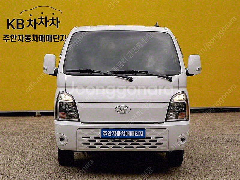 중고트럭 매매 중고화물차매매 흰색 2023년식 12,3...--2