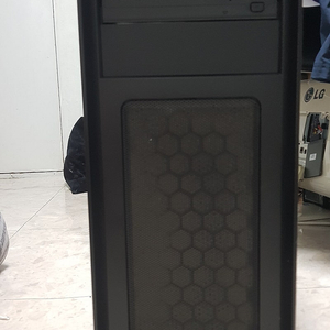 컴퓨터 케이스 대형 케이스 ATX 사이즈 3RSYS L530 강화 (블랙) 저렴히 팝니다 잘만