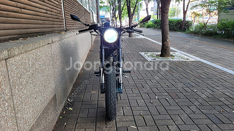 한웨이 블랙카페125 판매 합니다.--2