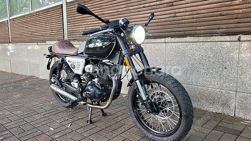 한웨이 블랙카페125 판매 합니다.--7