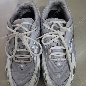 뉴발란스725 255