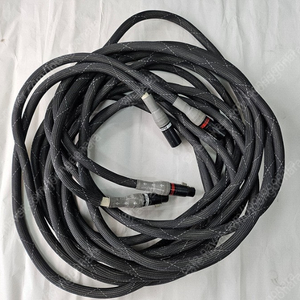 Harmonic Tech Pro-Silway2와 Cardas Crosslink 1s 스피커, 음향 케이블 입니다.