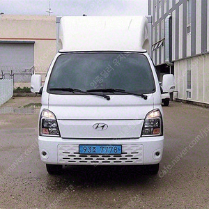 중고 포터2 하이내장탑 중고 현대 포터 중고 포터 일반캡 중고 흰색 2023년식 38,520km 1.0톤/슈퍼캡/초장축 중고자동차 할부가능