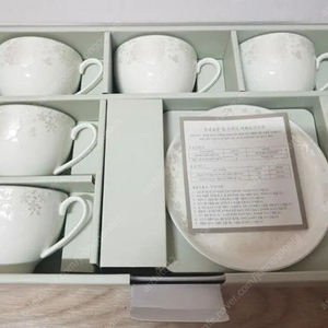 새제품 빨간머리앤 접시 찬기 아리타 벚꽃 앞접시 한국도자기 커피잔 젠한국