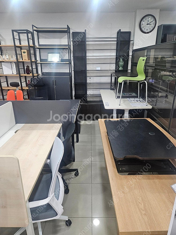 강남구 논현동가구거리 전시장 진열품 할인판매 중고책상 ...--8