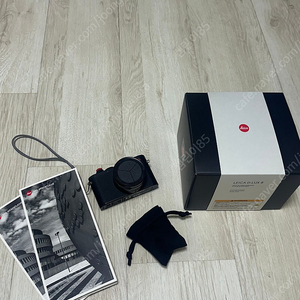 라이카 Leica D-lux 8 판매해요.