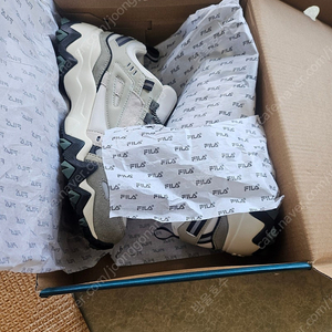 휠라 250운동화
