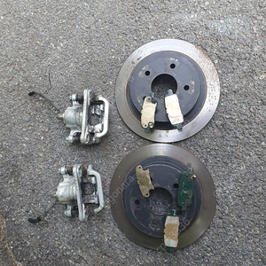 SM7 뉴아트에 쓰던 순정 리어 캘리퍼+디스크로터+브레이크패드(98-99) 뉴SM5,임프,넌아트 똑같음 이미지
