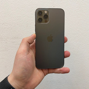 아이폰12프로 블랙 256GB 가성비좋은 중고30만팝니다.