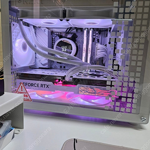 갤럭시 5070ti oc 화이트 팝니다