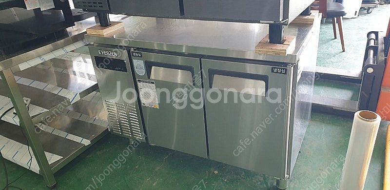 에버젠1200간냉식테이블냉동냉장고판매합니다UDS-12R...--1