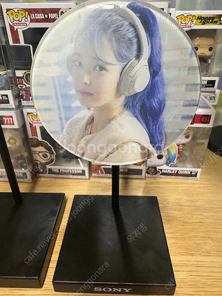 아이유 헤드셋 거치대--0