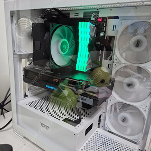 5700X3D 7700XT FHD종결 PC 판매합니다.