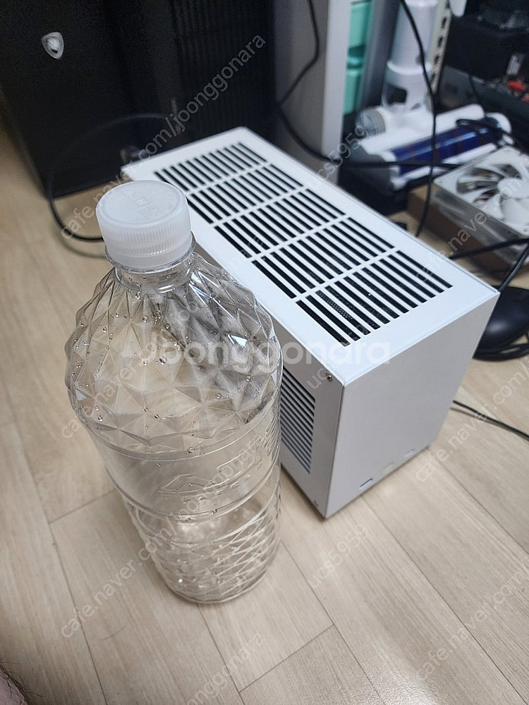 인텔 i5 12400F RX6600XT SFF ITX ...--1