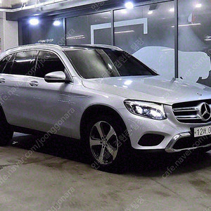벤츠 GLC 중고 벤츠 GLC클래스 중고 벤츠 GLC 중고차 벤츠 GLC클래스 중고차 은색 2016년식 GLC 220 d 4MAITC 프리미엄 중고차구매