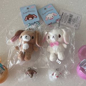 산리오 슈가바니즈 메지루시 + 카라비너 인형 키링 세트