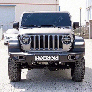 지프 랭글러 중고차 할부가능 지프 수입중고차 녹색 2020년식 43,480km 2.0 루비콘 4도어 파워 탑 중고차구매