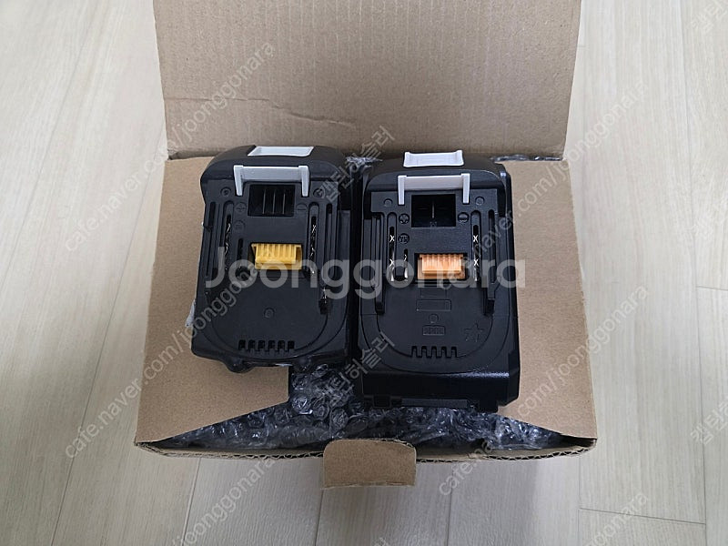 마끼다 호환충전기 + 4a 배터리 (21700셀)--1