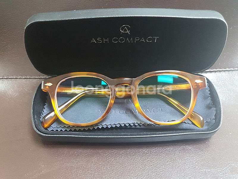 애쉬컴팩트 링커 뿔테안경 택배비포함 3만원 애쉬크로프트--0