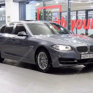 BMW 520D 중고 회색 2015년식 520d xDrive 중고차 저렴한곳
