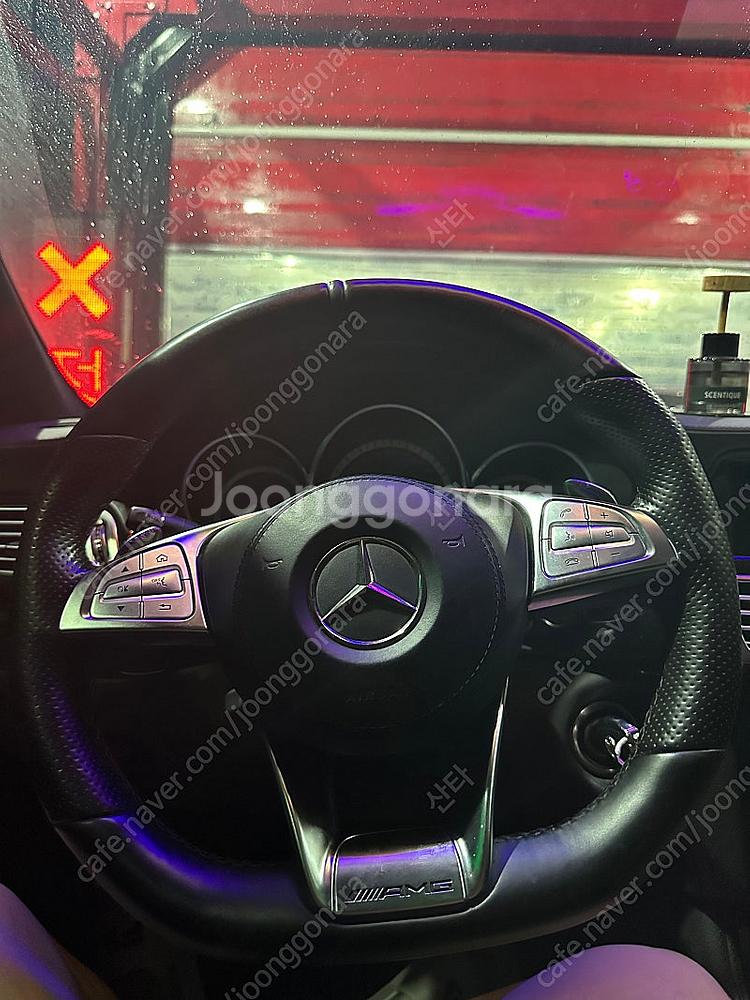 벤츠 amg d컷 핸들 스티어링휠 판매합니다--0