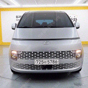 중고차 현대 스타리아 중고 회색 2023년식 30,068km 4WD 디젤 투어러 11인승 모던 중고차량