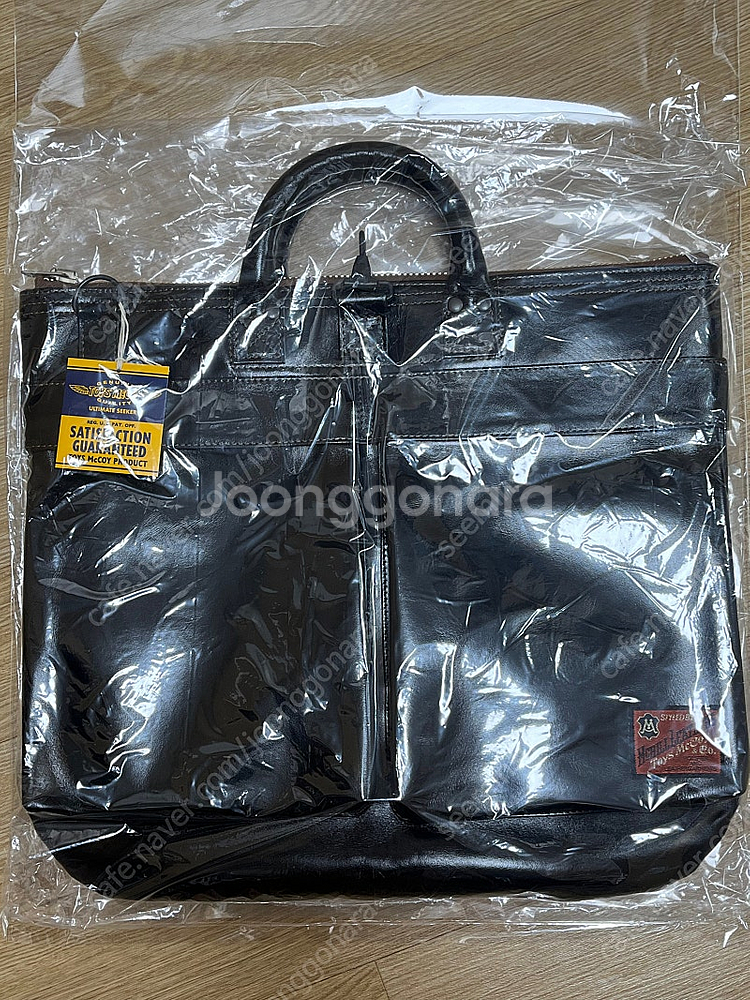 토이즈맥코이 25ss 말가죽 헬멧백 새제품--0