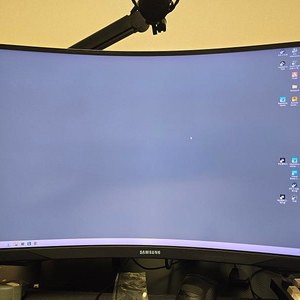 삼성 오디세이 G7 27인치 QHD 240hz