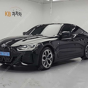 BMW i4 중고 i4 중고차 검정색 2022년식 39,122km eDrive 40 M 스포츠 프로 개인사업자 차량구매