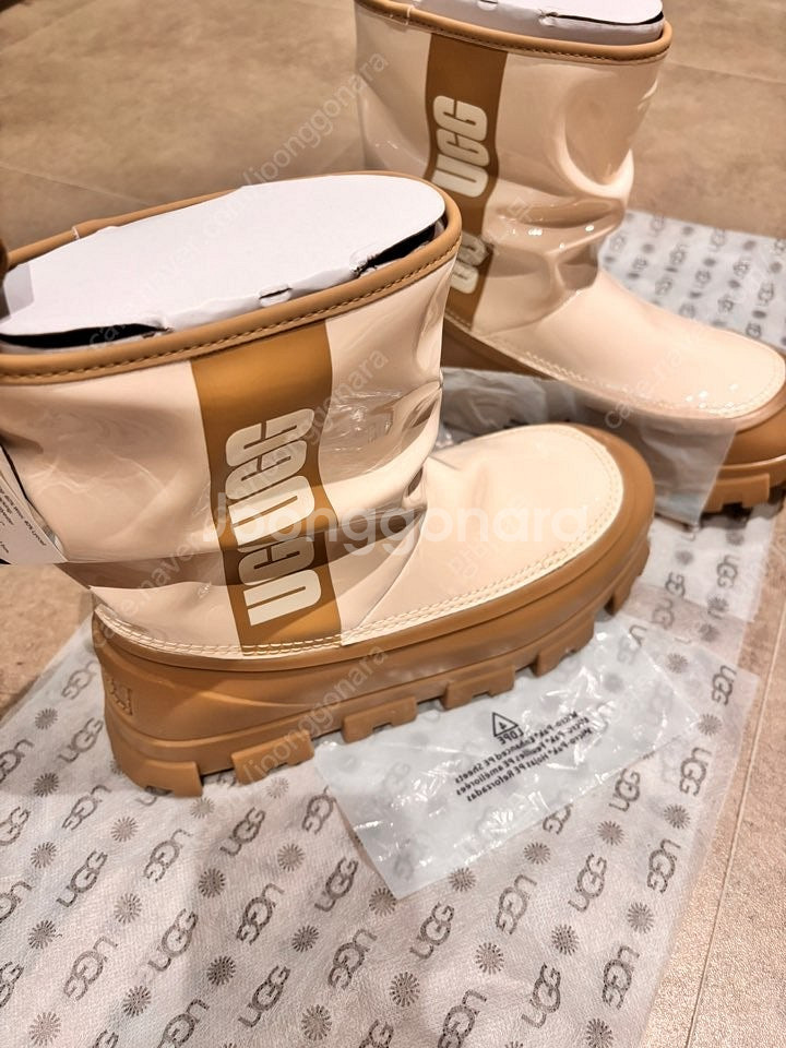역시즌! UGG 어그 클래식 브렐라 미니 - 바닐라 ​--2