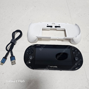 PS VITA 2세대 128기가 영구ㅋㅍ 택포 18만 팝니다.