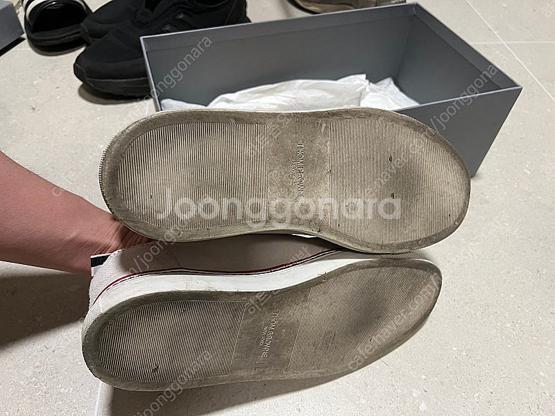 톰브라운스니커즈--1
