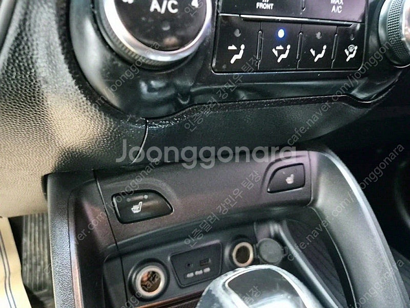투싼 중고 투싼 중고가격 투싼 중고차 은색 2015년식...--9