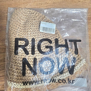 롸잇나우 벙거지 포인트 라인 버킷햇