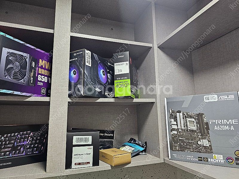 급처 Ryzen 5 RTX 4060Ti 게이밍 본체 모...--2