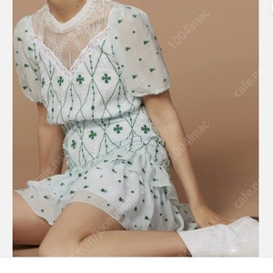 산드로 sandro 클로버 자수 미니 원피스 36 사이즈 정품