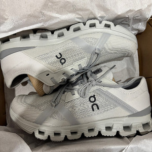 (on running) 온러닝 cloud x4 ad