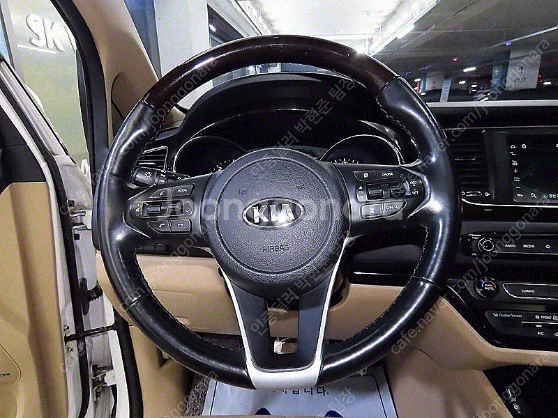 더뉴 카니발 중고 가격 중고 카니발 흰색 2019년식 ...--8