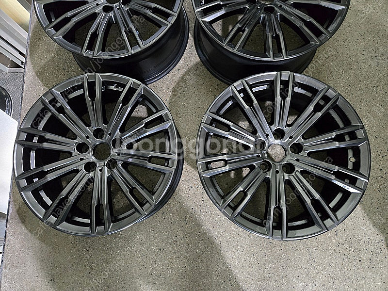 BMW G20 320I 790M 고스트크롬 18인치 순정휠 대품판매20만원--2