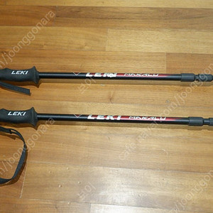 레키 마칼루(LEKI MAKAUU) Ultralite TITANIUM 스틱 1쌍 팝니다(미사용 신품 5만원)[@@@@]