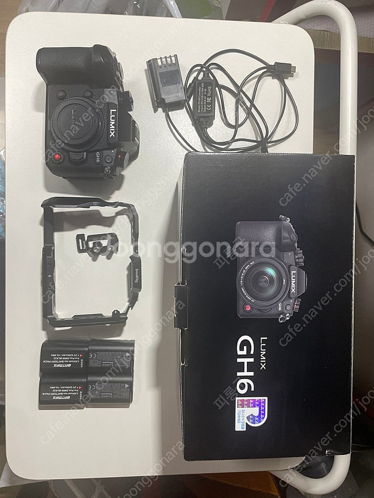 파나소닉 gh6 팝니다(케이지+배터리4+더미배터리)--0