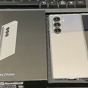 갤럭시Z폴드6 실버 512GB 무잔상 상태좋은 풀박스중고107만팝니다.