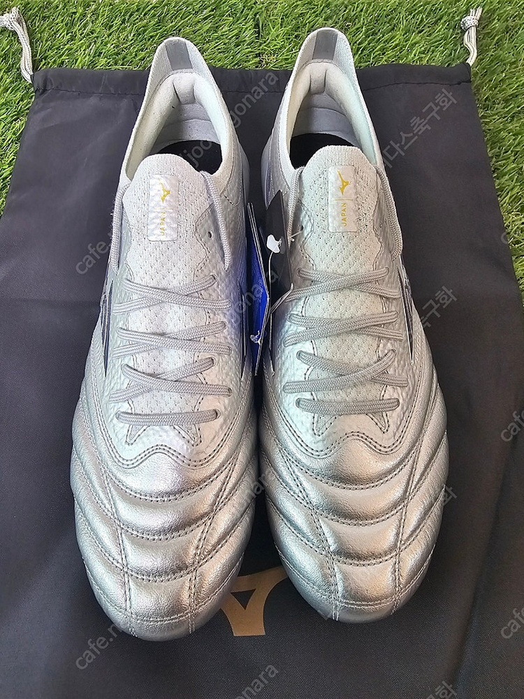 [새상품]모렐리아 네오4 베타 JPN MD Platinum Silver팩 255mm--4