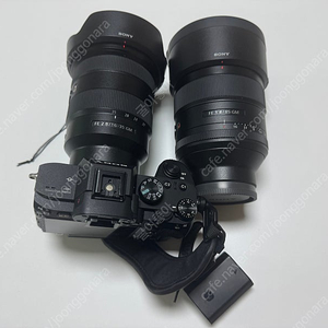 소니 A7M3 미러리스 카메라 렌즈, 삼각대 포함 풀세트 일괄 판매합니다