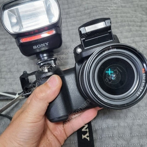 Sony Dsc-R1 하이엔드 빈티지디카판매합니다.