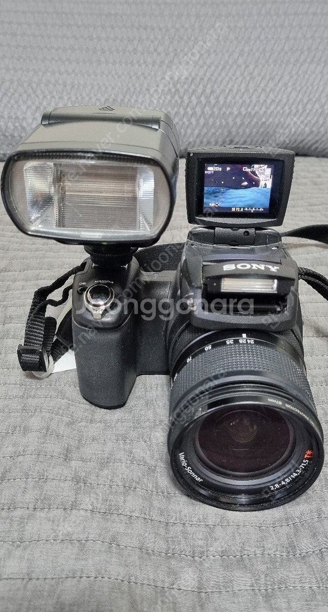 Sony Dsc-R1 하이엔드 빈티지디카판매합니다.--4