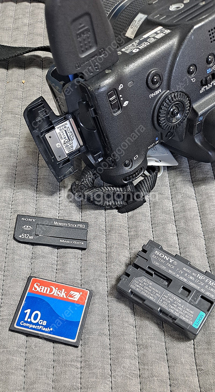 Sony Dsc-R1 하이엔드 빈티지디카판매합니다.--9