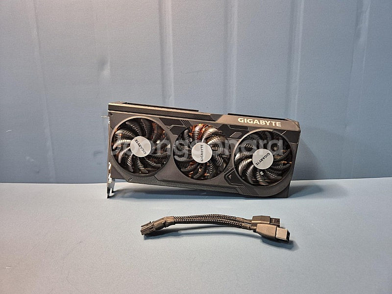 [판매] RTX4070 TI SUPER 아수스 기가바이...--0
